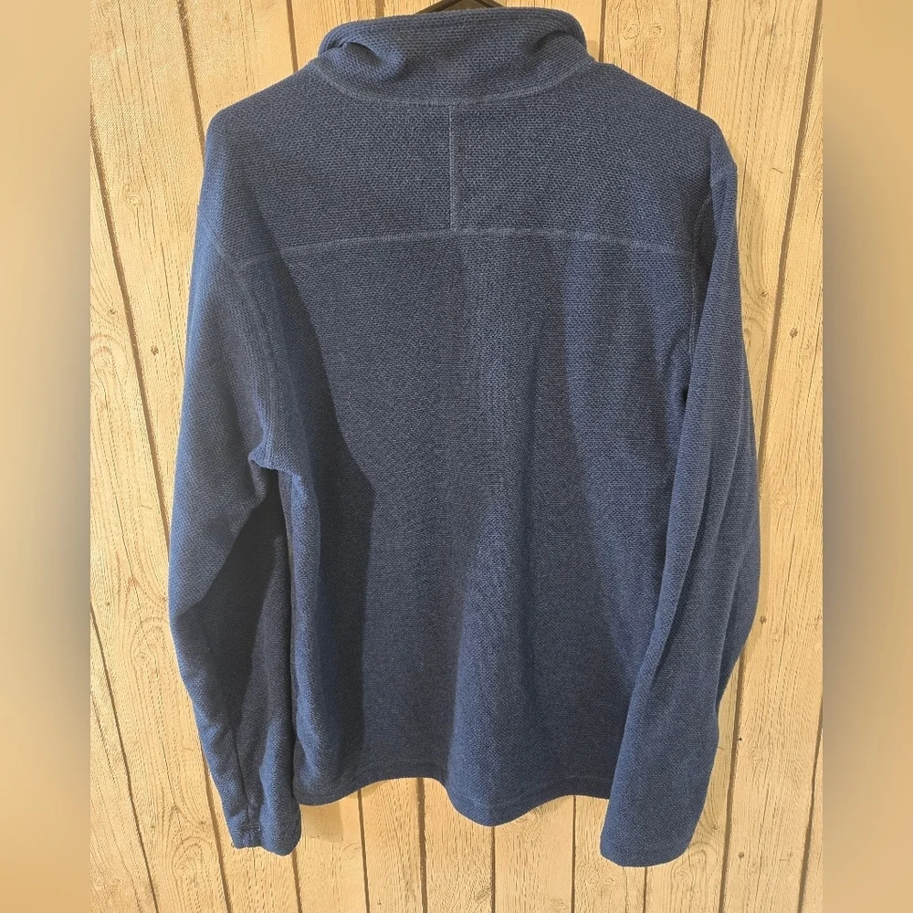 The North Face Men’s Medium Navy Blue Quarter Zip Textured Fleece Pullover